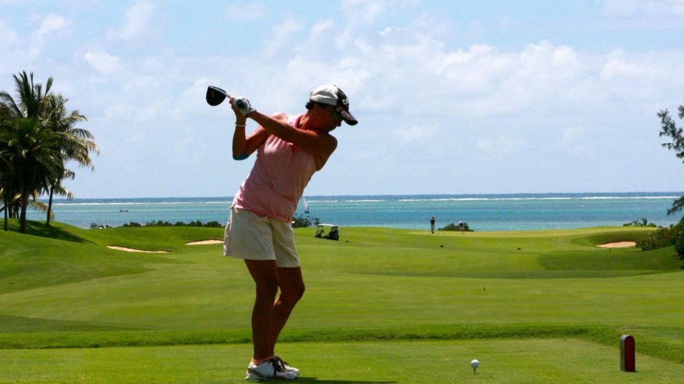 Olahraga golf dan kesehatan tulang
