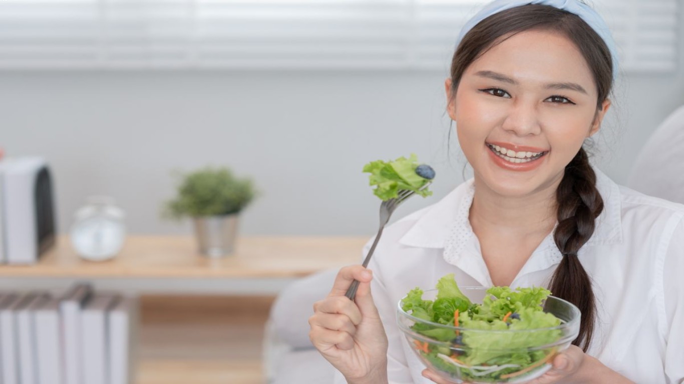 Makanan Bernutrisi untuk Menurunkan Berat Badan Secara Sehat